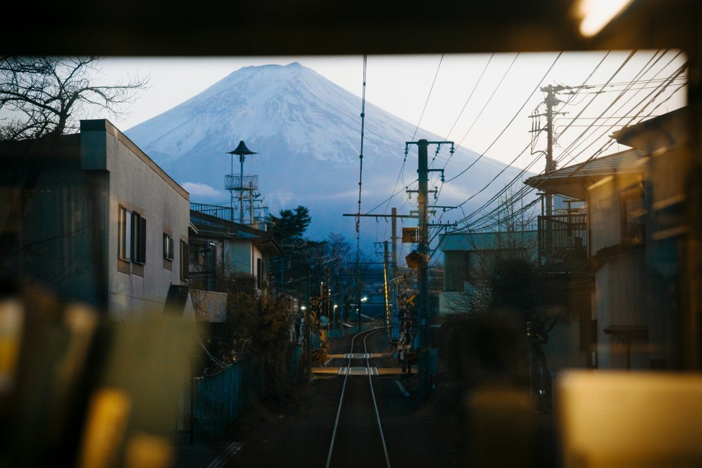 Mount Fuji vom Zug