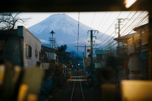 Mount Fuji vom Zug